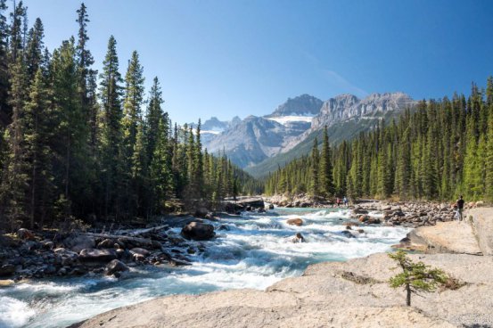 KANADA - SKALNATÉ HORY, toulky v NP Banff, Yoho a Jasper