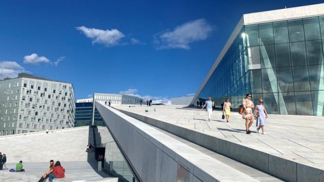 SEDM DIVŮ ISLANDU z Brna a Vídně, hotel, polopenze