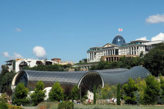 BÁJNÁ GRUZIE - TBILISI A KAVKAZ