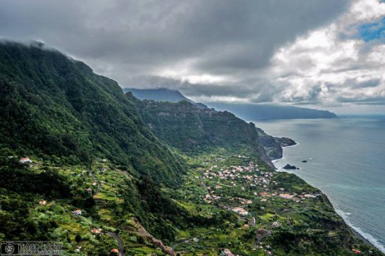 MADEIRA – OSTROVNÍ RÁJ S TURISTIKOU