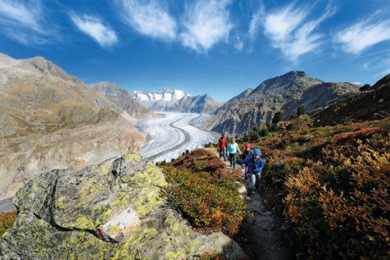 Jaro ve Švýcarsku letecky – Matterhorn, ledovce, alpské „levády“. Vlaky i lanovky v ceně!