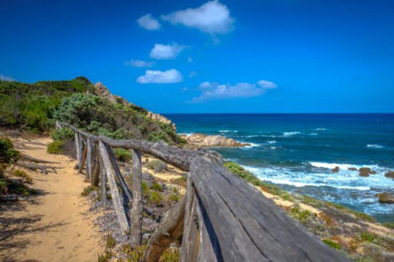 Turistika divokou Sardinií