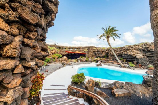 Okouzlující Kanárské ostrovy - Poznejte Lanzarote, Fuerteventuru a Tenerife zblízka