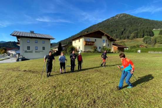 NORDIC WALKING V PODHŮŘÍ DACHSTEINU