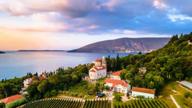 Lehká turistika v Černé Hoře