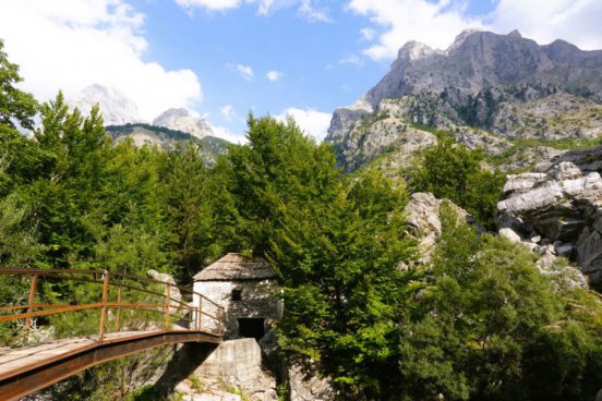 ALBÁNIE - ALPY I RIVIÉRA NA BALKÁNĚ 