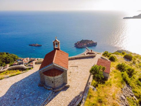 Lehká turistika v Černé Hoře