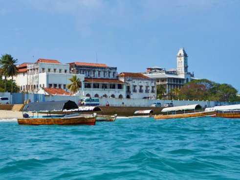 Safari v Tanzanii a exotický Zanzibar