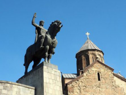 BÁJNÁ GRUZIE - TBILISI A KAVKAZ