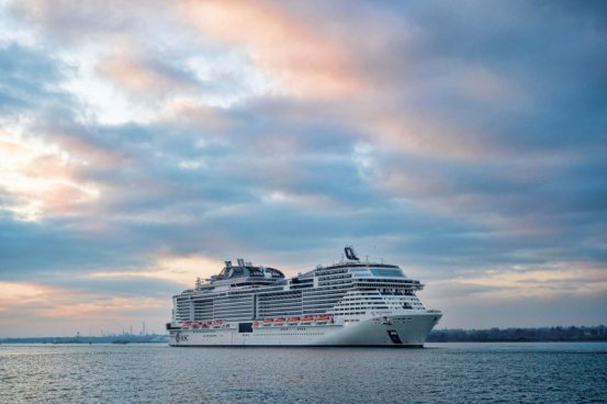 Obeplujme Japonsko na lodi MSC Bellissima, plavba s českým průvodcem